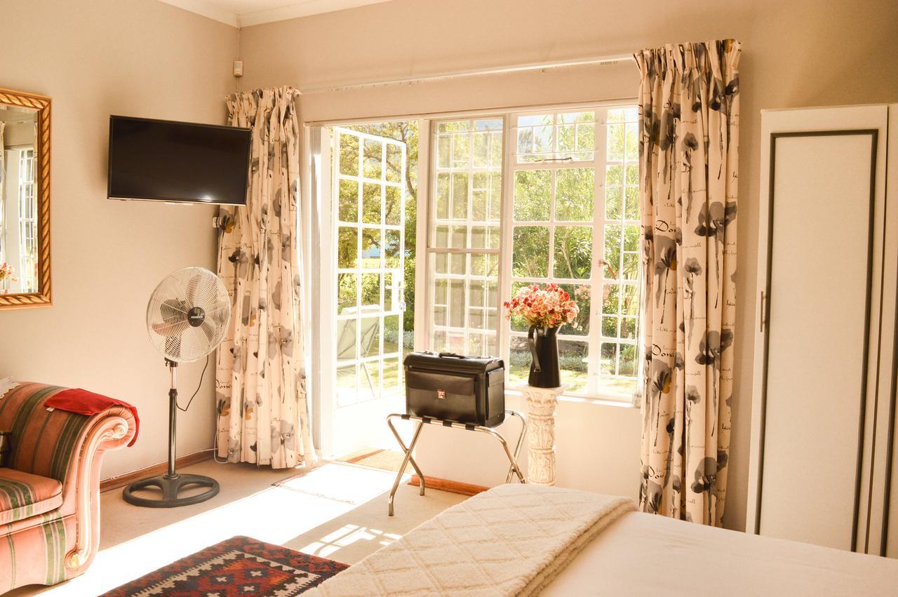 Gate 66 Bed and Breakfast Somerset East Exteriör bild